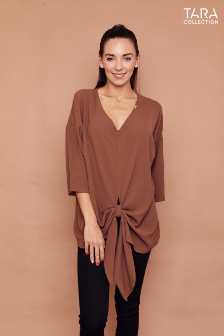 LINDSAY Elől megkötős, V-nyakú, szélesen visszahajtott ujjú tunika, barna, S, Tara Collection