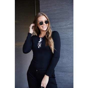   DOMINKA Steppelt betétes, gombos kötött pulóver,fekete,M,Tara x Viktori, Young & Free Collection