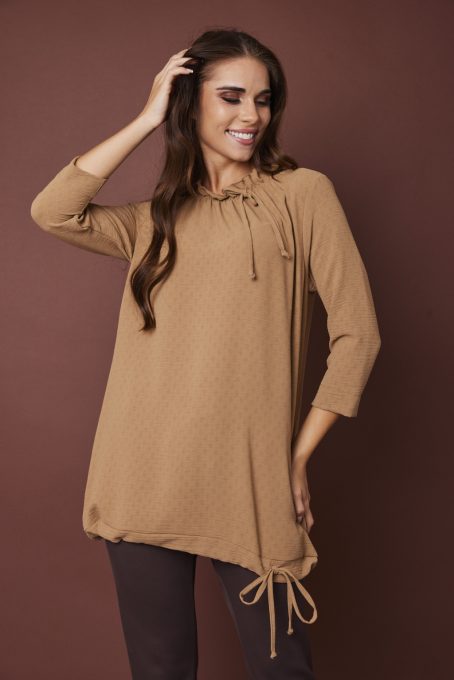 MARLENE női tunika – megkötős nyakú és aljú, 3/4-es ujjú basic felső,bézs,L,Tara X Viktori