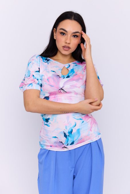 Addison women's top, pullover, puff-sleeve keyhole-neck shirt, Tara x Viktori