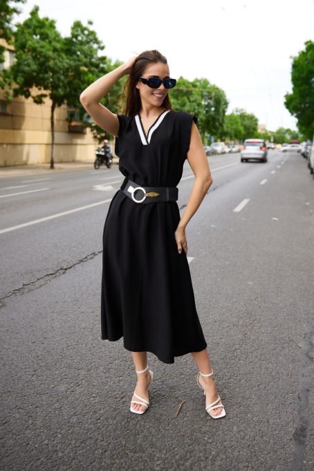 Bolzano hosszú "A" vonalú, passzés nyakú női ruha,fekete,S-M,Tara x Viktori