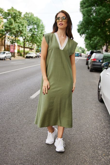 Bolzano hosszú "A" vonalú, passzés nyakú női ruha,olivazöld,S-M,Tara x Viktori