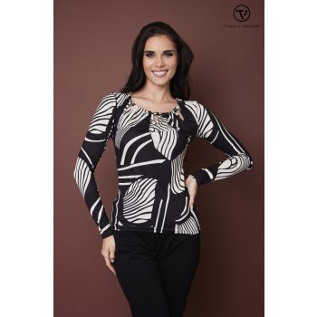   BOGYÓS női póló, kerek nyakú női felső bogyókkal és kivágással,mintás,M,Tara X Viktori