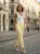 ONIX női nadrág,gumis hátú, élén vasalt nadrág,világossárga,L,Tara x VIKTORI