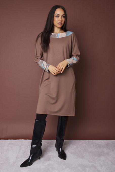 VY női ruha, csónaknyakú, denevérujjú, gombos ruha – mintás,L-XL,Tara X Viktori,Curve Fashion