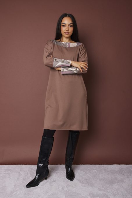 VY női ruha, csónaknyakú, denevérujjú, gombos ruha – mintás,S-M,Tara X Viktori,Curve Fashion