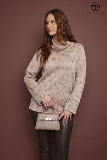 SUSAN női pulóver, kámzsás nyakú, díszzsebes pulóver,bézs,XL,Tara X Viktori,Curve Kollekció