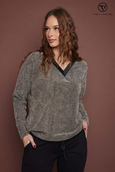 RAMI női csillogó tunika szatén V-nyakkal és megkötős aljjal,arany csillogó,XL,Tara X Viktori,Curve Kollekció