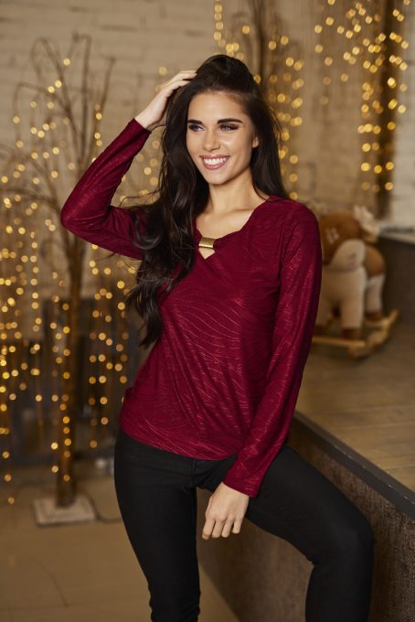 MIRABELLA csillogó V-nyakú alkalmi tunika klippel,bordó,L-XL,Tara X Viktori,Curve Fashion