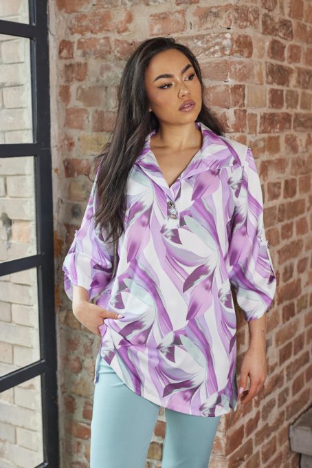 Henriett Women's Tunic with Collar and Button-Front Design in Elegant Print