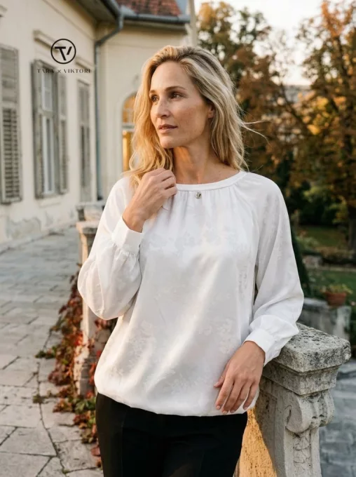 MAGDALÉNA női felső – csónaknyakú, gumis aljú, bővebb fazon,M,mintás,CURVE Kollekció