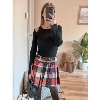   Delinda Szűk Bordás Felső – Elegáns Kivágott Vállmegoldással