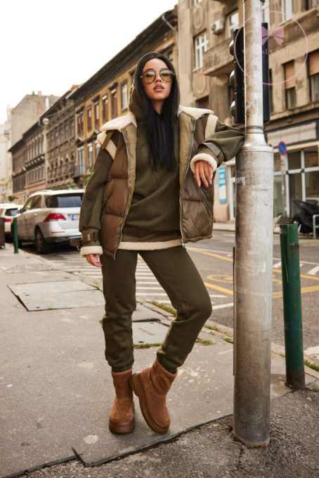 Urban Explorer bélelt melegítő szett mellénnyel, S/M