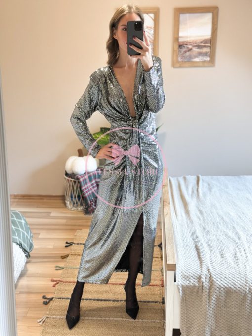 Seila Ezüst flitteres maxiruha mély dekoltázzsal 