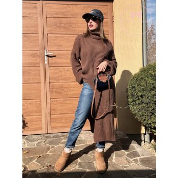 Donja Garbós kötött pulóver hasítékkal 